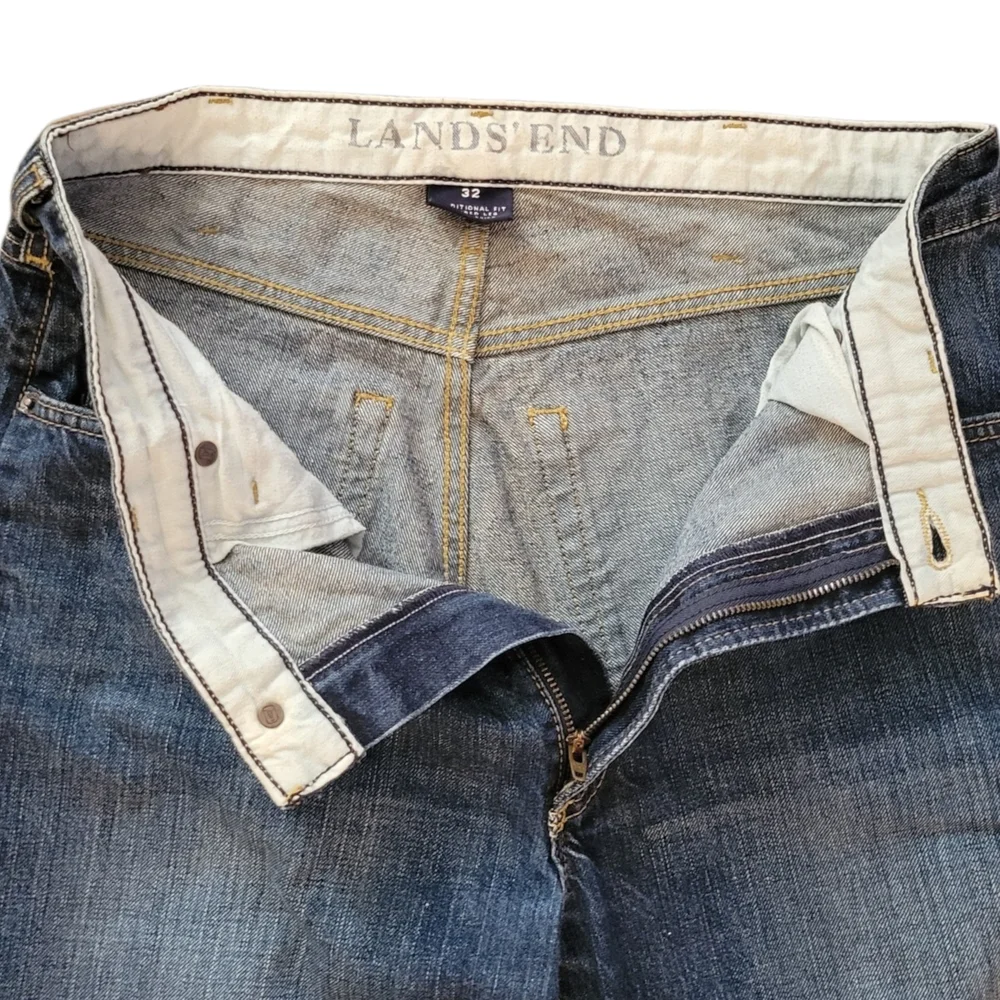 Lands' End Men's Straight-Leg Faded Blue Jeans - Picture 3 of 4